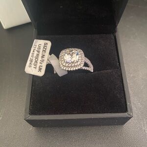 Elegant Silver Women's Ring